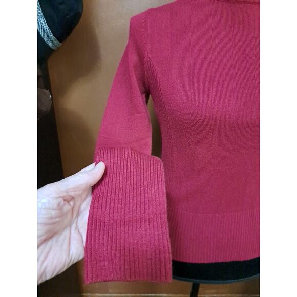 Sweater Women's Small Turtleneck Burgundy Textured Ribbed Accents Soft - Picture 3 of 7